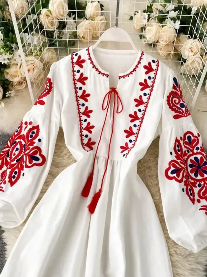 Bohemian vyšívané šaty s lucernou rukávmi pre ženy, elegantné a všestranné, ideálne pre špeciálne príležitosti a každodenný život