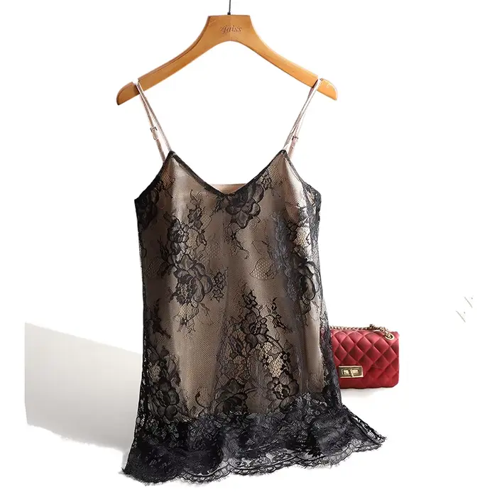 Camisole en soie et polyester avec dentelle et motif floral pour femmes de tous âges pour occasions formelles et détente