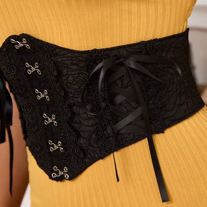 Elegantný a sofistikovaný čipkovaný korzet na večer, svadbu, ples a iné špeciálne príležitosti