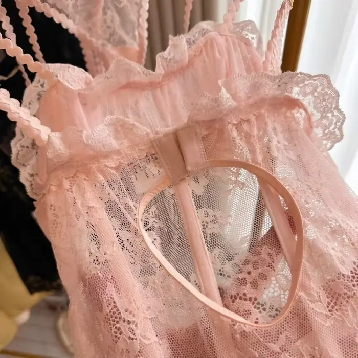 Robe de nuit féminine sexy en polyester et élasthanne fine avec broderie pour hiver occasions spéciales détente et romantisme