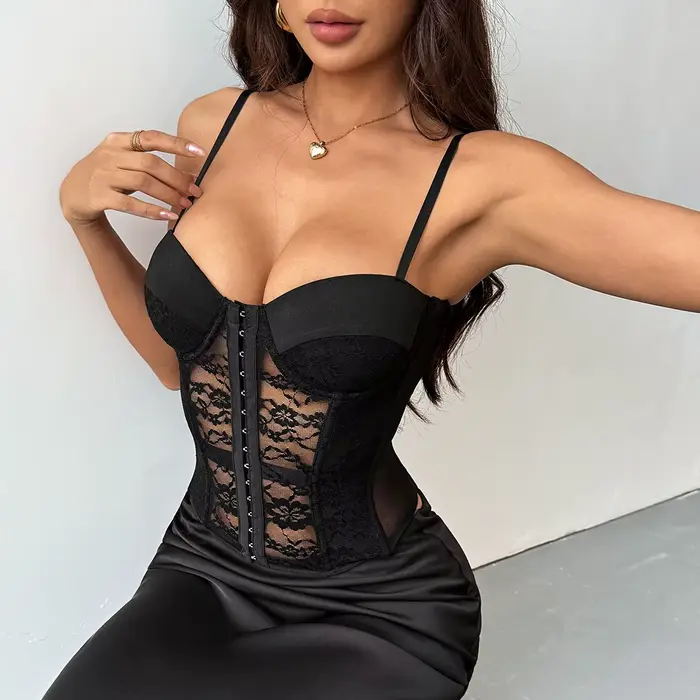 Čierna čipka bez ramienok korzet pre ženy s odnímateľnými popruhmi, srdce výstrih, priehľadný oka, vhodné pre clubwear