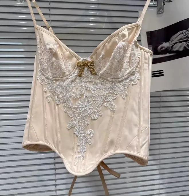 Čipka Bustier korzet pre ženu, overbust Model s fazuľami, čipky a veľrybárstvo, vysoko kvalitné sochárske topy, zoštíhľujúci pás plášť, ideálny pre svadbu a večer