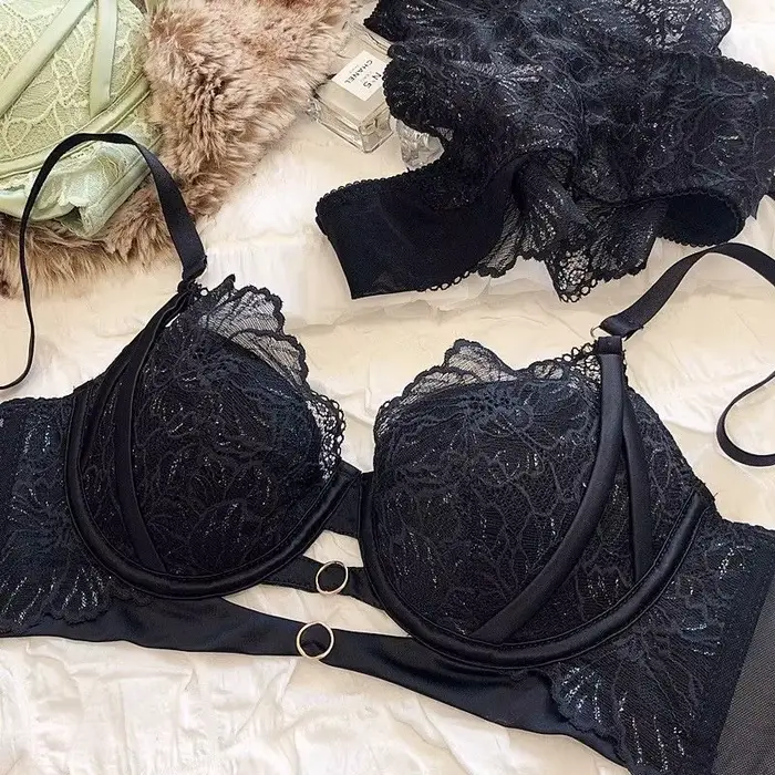 Sexy čipka spodná bielizeň Set s veľkými rozhrýzané prsia, anti-ohýbanie a nastaviteľné prsia, pohodlné podprsenka Set s mäkkou oceľou Ring