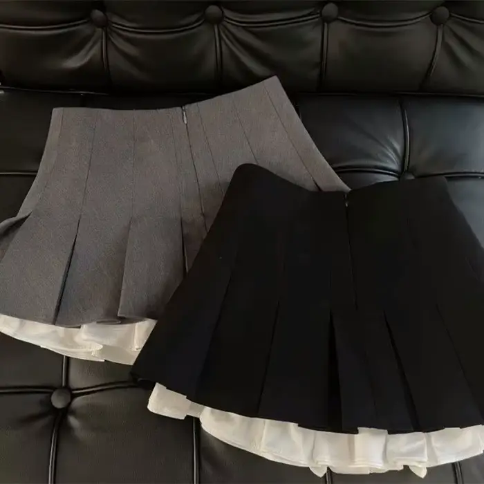 Mooyufon čierna mini sukňa s volánmi