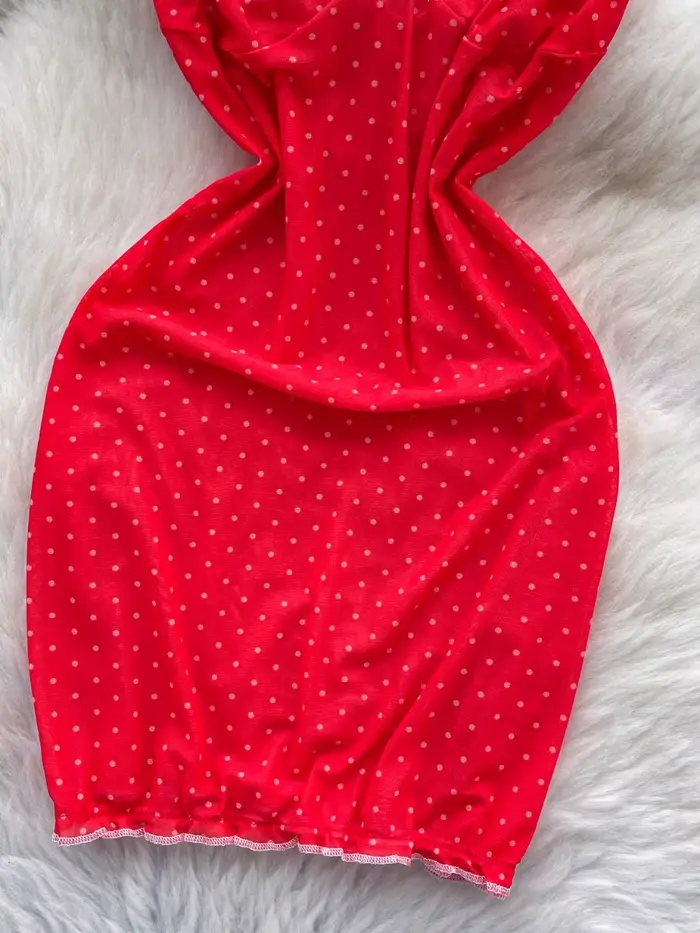 Mini Robe Pois Rouge Maille Moulante Coupe Cintrée Licou Ajouté Jupe Évasée Robe Élégante Occasions Spéciales Fille