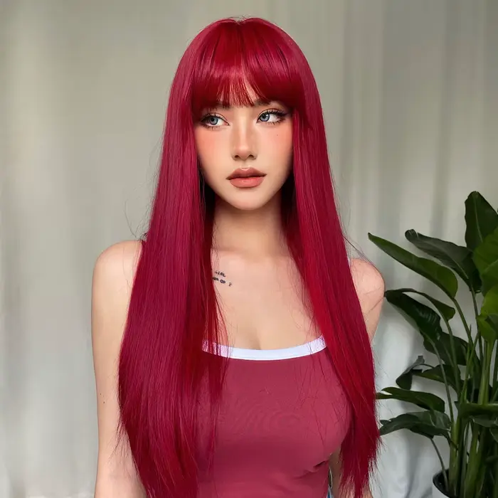 Červená vysokoteplotná vláknitá parochňa pre cosplay a špeciálne príležitosti s prirodzeným okrajom a dlhými rovnými vlasmi pre ženy