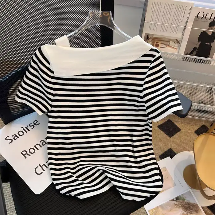 Sexy a elegantný sveter pre ženy, klubový štýl, voľný strih, polyester a bavlna, leto 2024, netopierie rukávy, delený golier, pre rôzne spoločenské príležitosti
