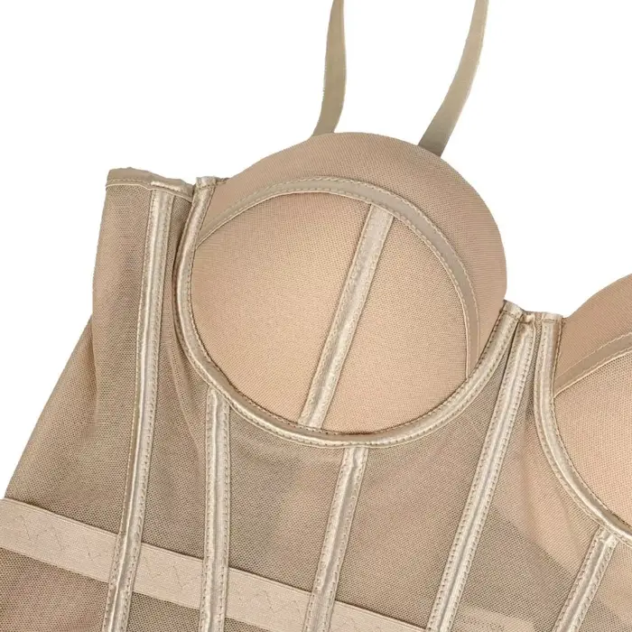 Elegantný korzetový top z priedušnej sieťoviny