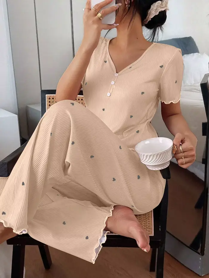Štýlové dámske pyžamo letné základy s V-neck nohavice dĺžka členku pletené polyester elastan