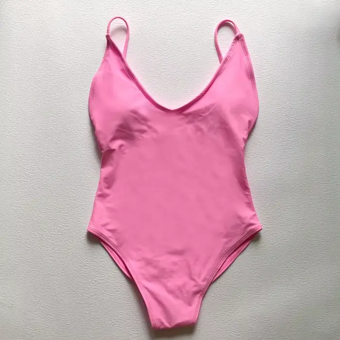 Sexy vypchávkové jednodielne plavky pre ženy 2025 nové Bikiny