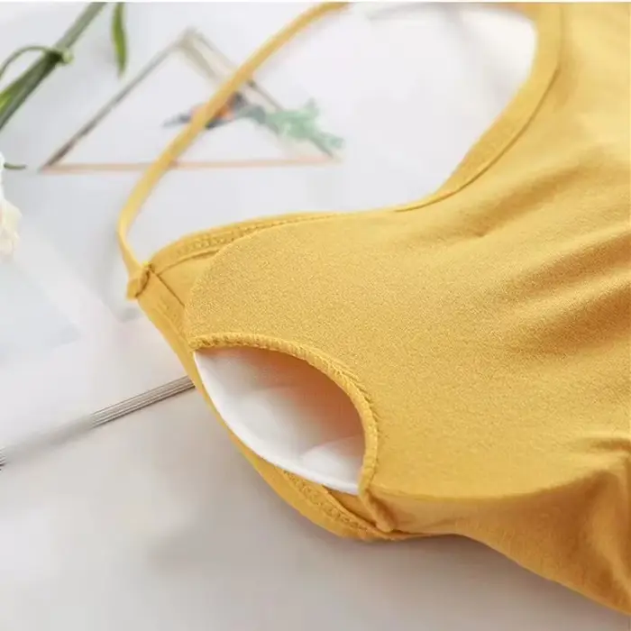 Polyester jóga podprsenka, bezšvíkový dizajn, push-up, krížové popruhy, pre jogu, beh a fitness ženy