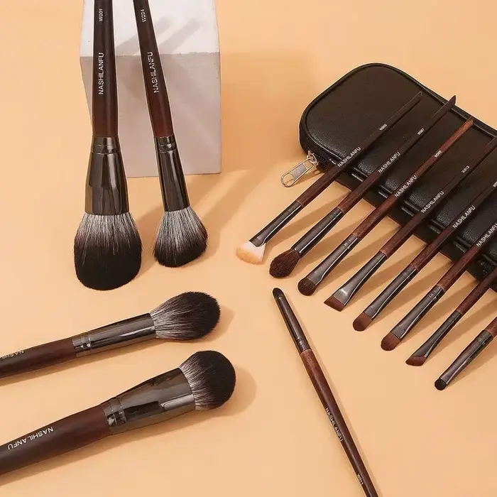Sada kefiek na make-up z kvalitnej zvieracej srsti