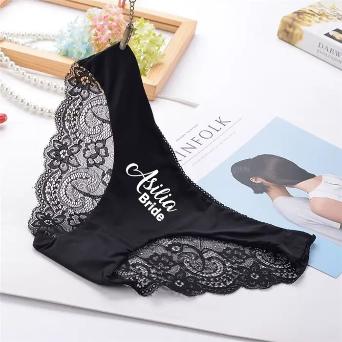 Culotte de mariée personnalisée avec nom, cadeau en dentelle, string, lingerie pour enterrement de vie de jeune fille, cadeaux pour demoiselles d'honneur, lingerie de mariage