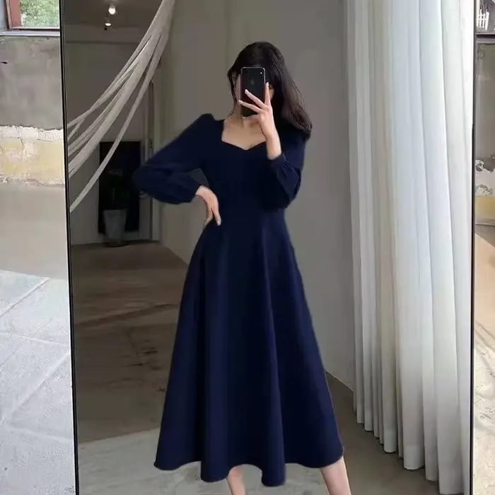 Elegantné šaty s dlhými nafúknutými rukávmi pre ženy