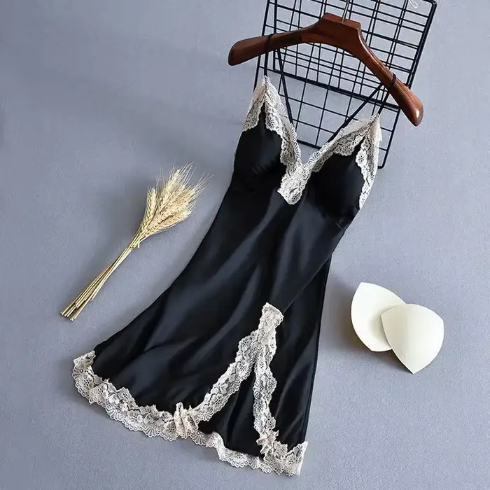 Sous-vêtement de nuit sexy en soie glacée pour femmes, élégant et confortable, idéal pour les nuits chaudes et les occasions spéciales