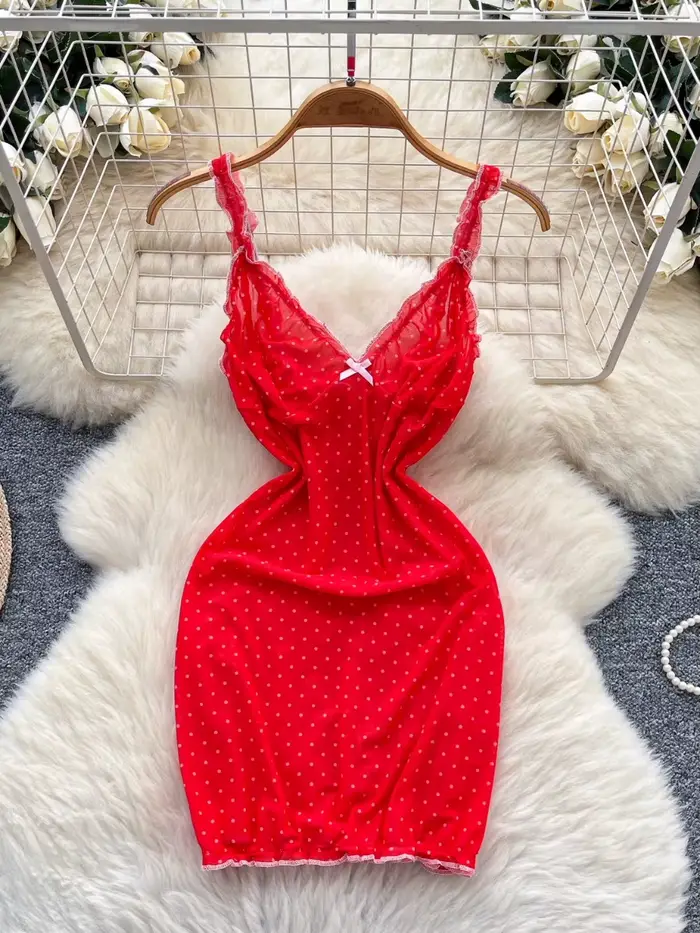 Mini Robe Pois Rouge Maille Moulante Coupe Cintrée Licou Ajouté Jupe Évasée Robe Élégante Occasions Spéciales Fille