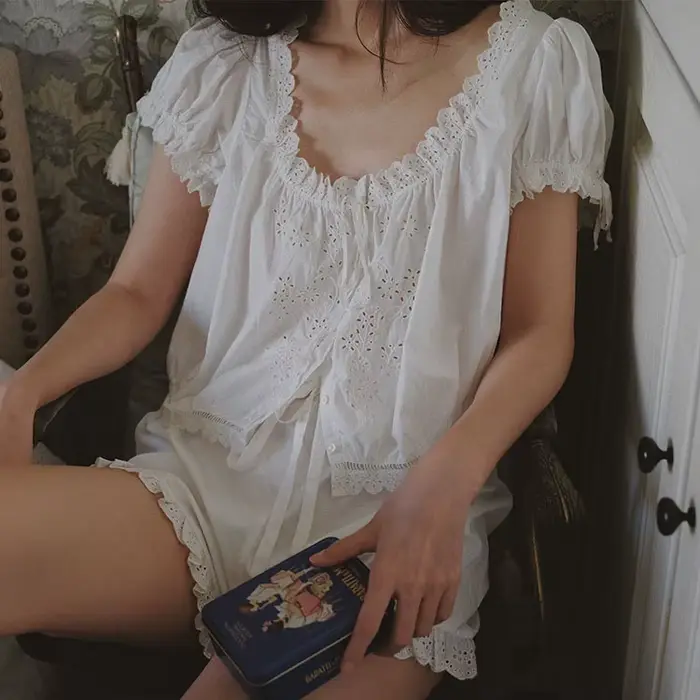 Dámsky pyžamový set z vyšívanej bavlny s čipkou pre ženy, top na rukáv puffers a krátke šortky, štýlový a priedušný letný outfit