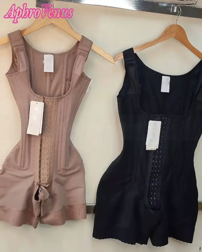 body ženský tréner z elastanu a nylonu s predným zipsom pre elegantnú a pohodlnú siluetu pre výlety a špeciálne príležitosti