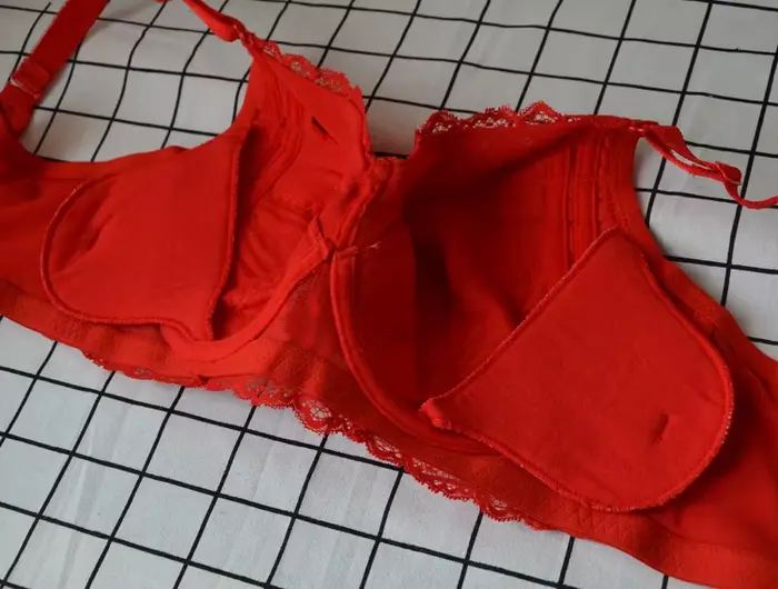Veľkostná push-up braletka s čipkou pre ženy s košíčkami B C D E F G H