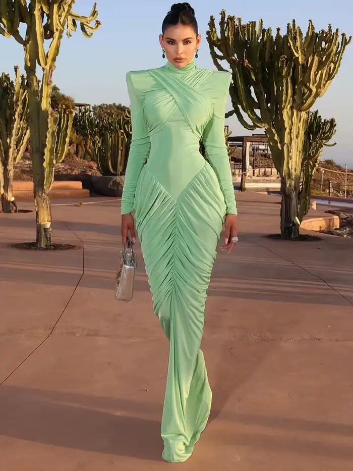 Bizarre Puss jeseň nový štýl maxi šaty pre ženy rolák dlhé rukávy odhalený chrbát štíhle Stretch plesová párty nariasené elegantné