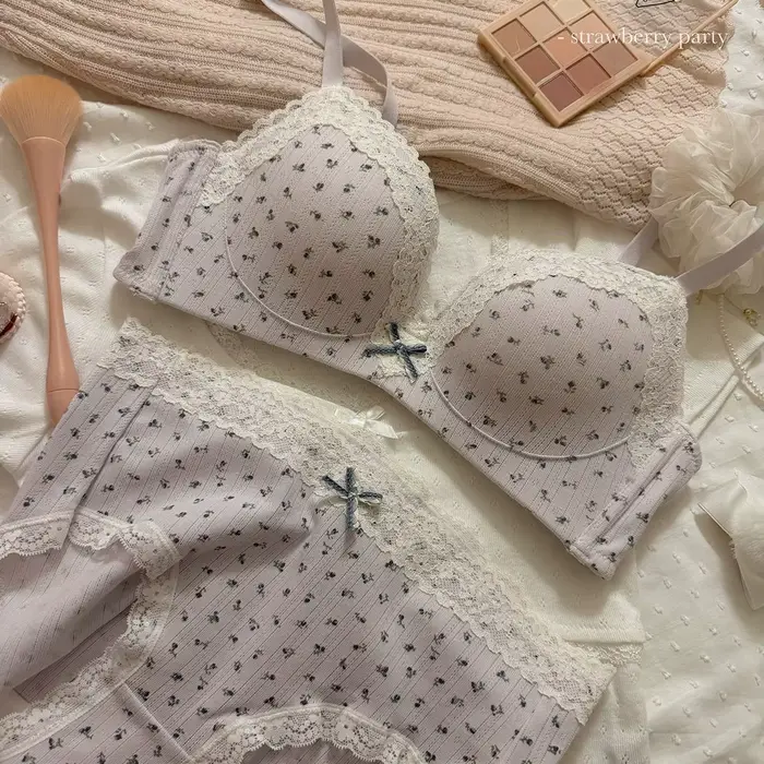 Štýlové dámske spodná bielizeň bavlna a elastan Set s Push-up podporu a kvetinové čipky vzory pre každý deň