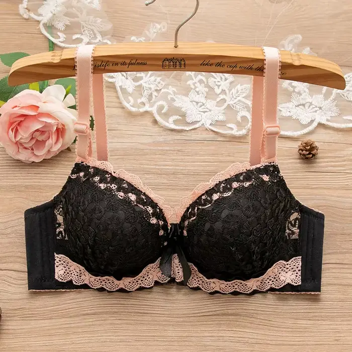 Bezšvová nastaviteľná push-up podprsenka pre ženy
