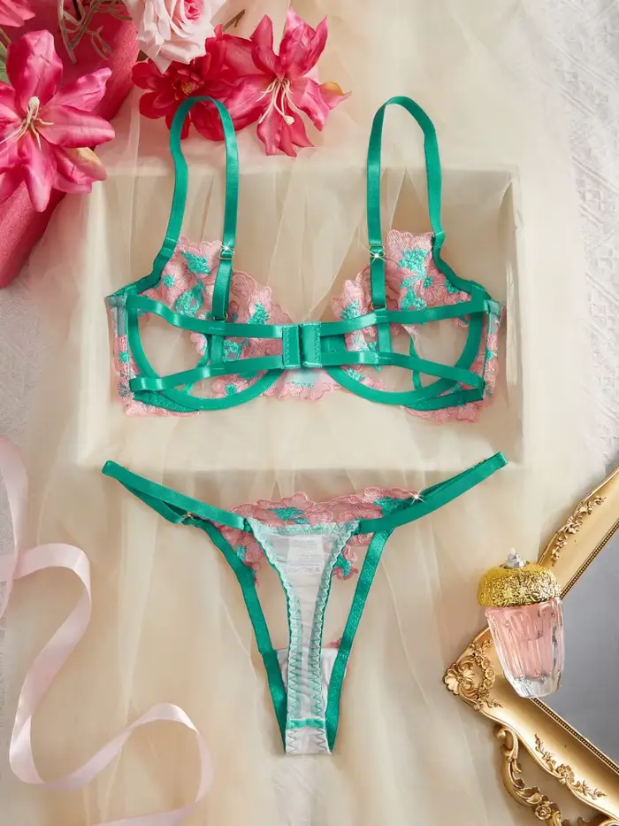 Sexy dámska bielizeň, súprava s kvetinovou výšivkou