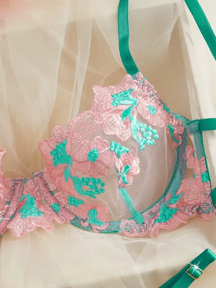 Sexy dámska bielizeň, súprava s kvetinovou výšivkou