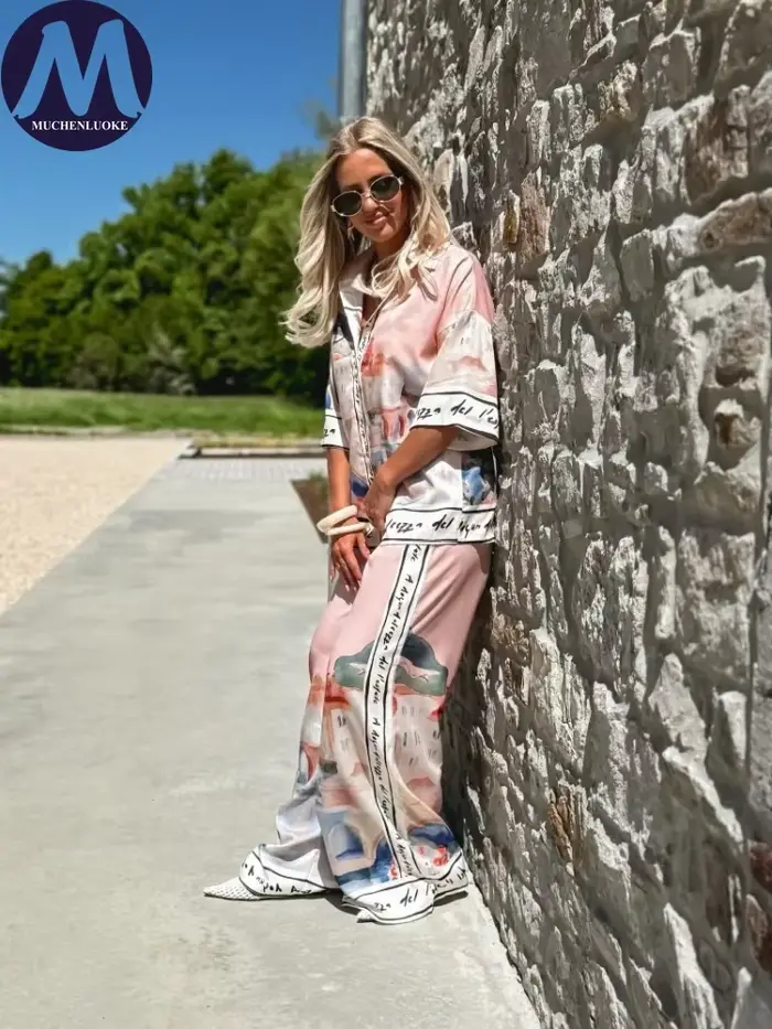 Ensemble estival élégant pour femmes deux-pièces top à col rabattu et pantalon large occaions spéciales et quotidiennes