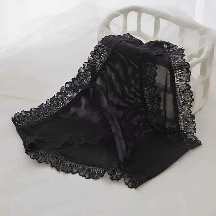Culotte en dentelle et coton pour femmes, lingerie féminine invisible, confortable, taille moyenne, sans couture, panty pour femmes, sous-vêtement élégant, lingerie de qualité, pour occasions spéciales ```