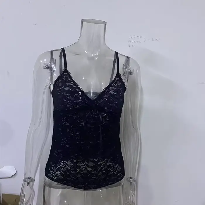 Čierne priehľadné čipky krátke Cami pre ženy, letné oblečenie Y2K, sexy tielko V-Neck, estetické gotické tričká z roku 2000