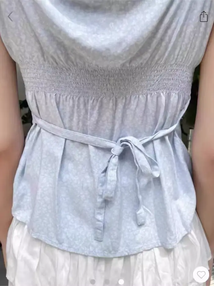 Dámske bavlnené volánové krátke tričko s výstrihom do V