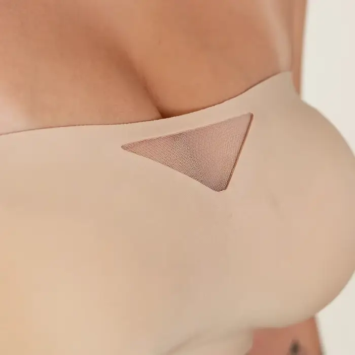 Bezramienkový push-up podprsenka z latexu pre ženy