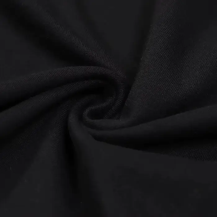 Le design de vêtements décontractés de style coréen présente des motifs amusants de nuages, d'étoile