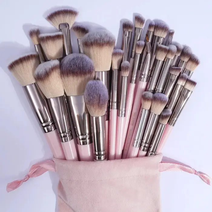 MAANGE - Profesionálna sada štetcov na make-up