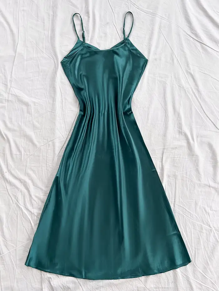 Elegantná nočná košeľa pre ženy