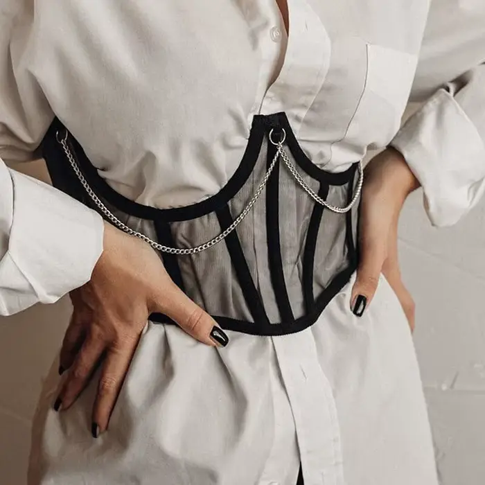 Sexy korzet pod prsia Punk čierna kovová reťaz ženy top krivky tvarovač pásový pás vysoký pás čipka bustier