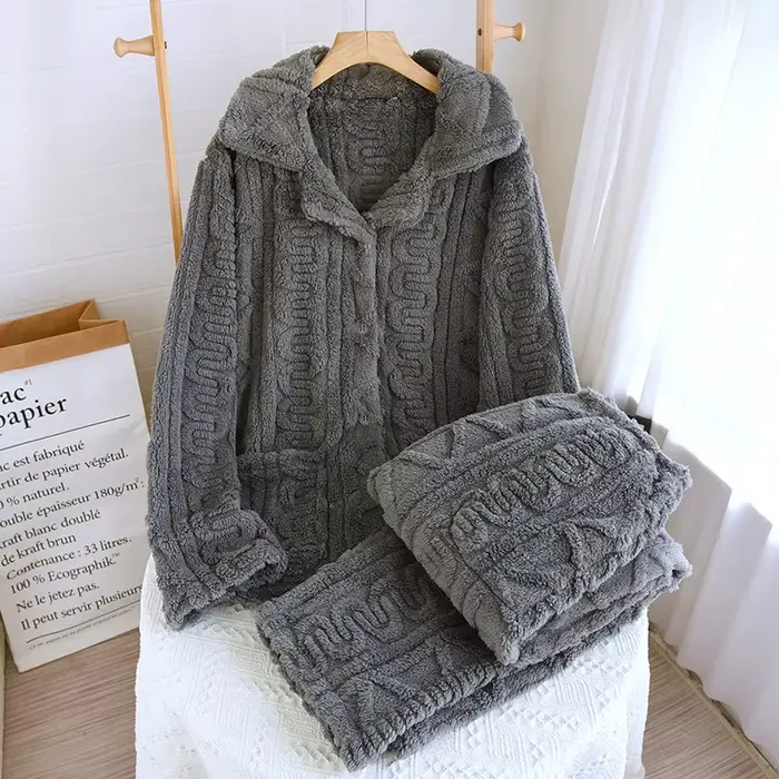Flared vintage pyžamo pre ženy, útulný komfort, štýlový štýl, špeciálne príležitosti, romantické darčeky