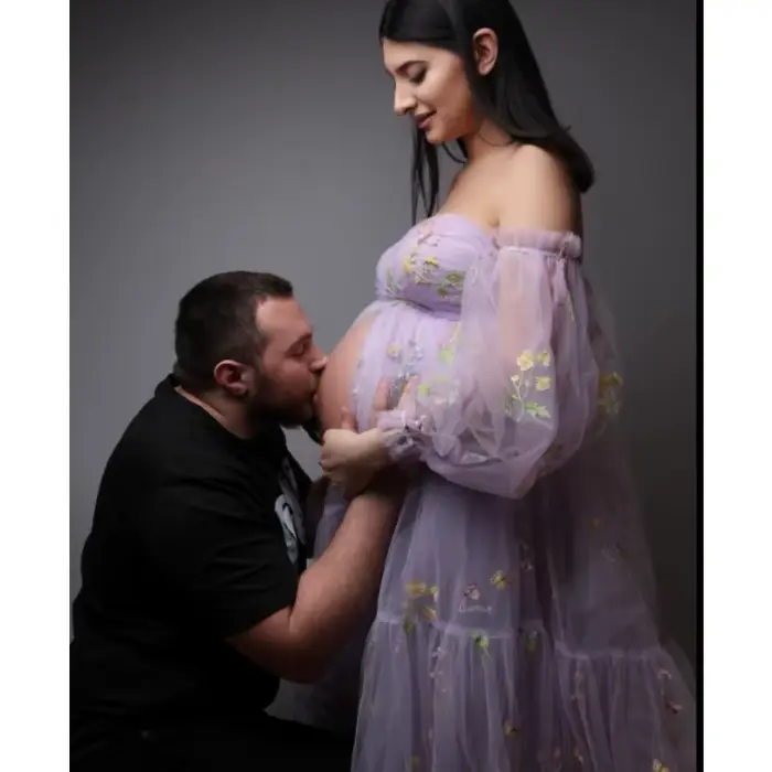 Robe de soirée de maternité sexy – Robe de soirée à fente haute avec broderie florale et manches bou