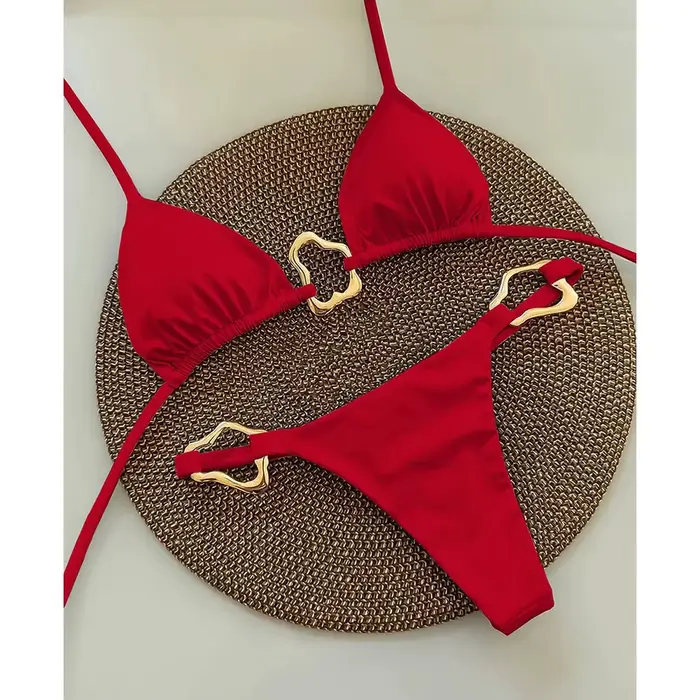 Nové sexy bikiny v jednofarebnom prevedení so šnurovaním a rozparkom