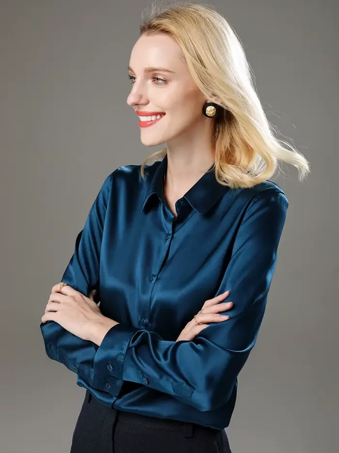 Dámska hodvábna blúzka 93% hodváb 7% elastan základná jednofarebná s golierom Chic Blouse jar 2025